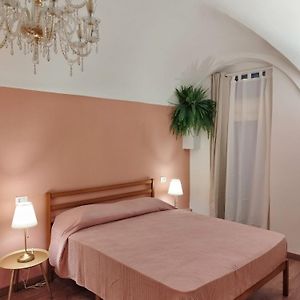 Camera con letto king size